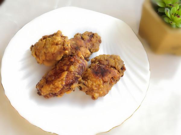 炸雞翅的做法-家常味炸菜譜-易網健康養生網 炸雞翅的做法-家常味炸菜譜