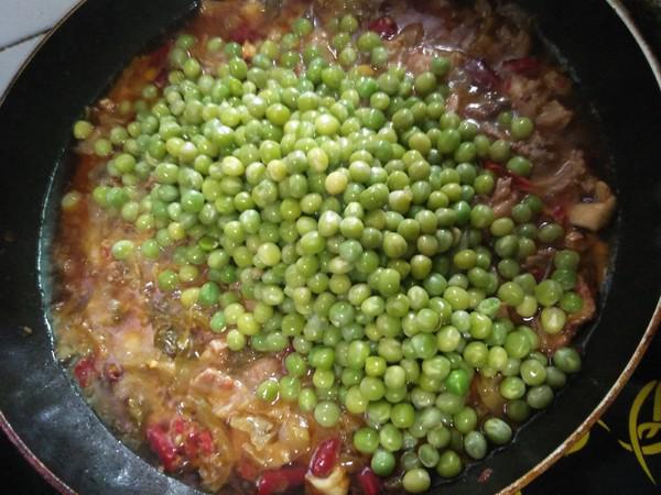 新鮮豌豆燒鴨子的做法-咸鮮味燒菜譜