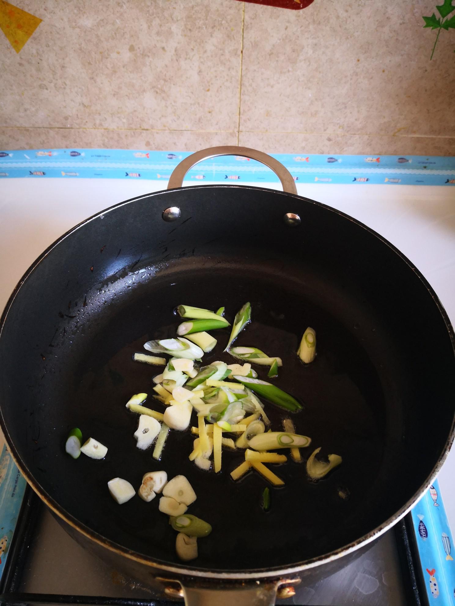 鮮蝦炒西葫蘆的做法-家常味炒菜譜-易網(wǎng)健康養(yǎng)生網(wǎng) 鮮蝦炒西葫蘆的做法-家常味炒菜譜