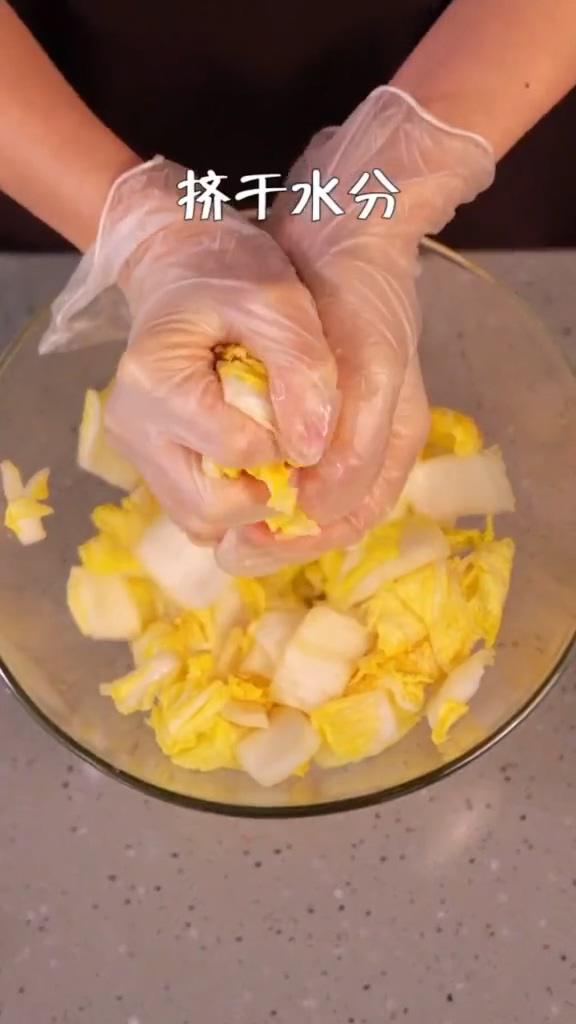 超快手辣白菜的做法-酸辣味腌菜譜