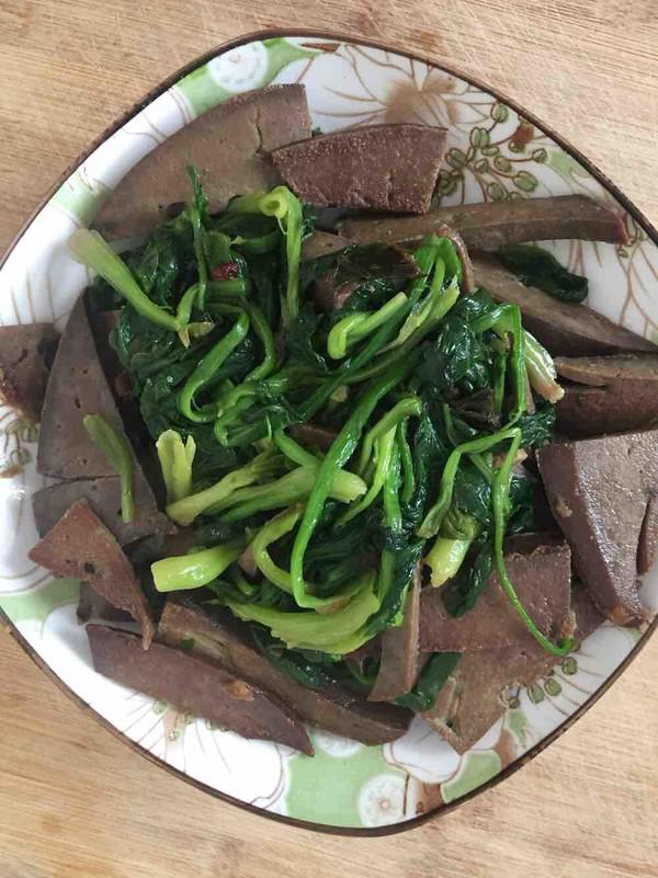 菠菜炒豬肝的做法-家常味炒菜譜