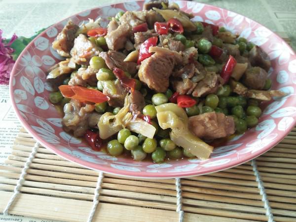 新鮮豌豆燒鴨子的做法-咸鮮味燒菜譜