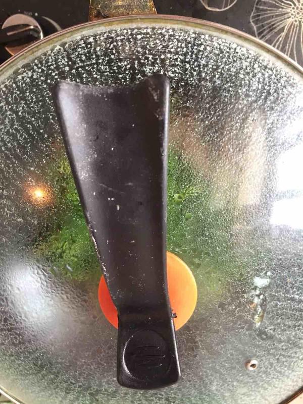 菠菜炒豬肝的做法-家常味炒菜譜