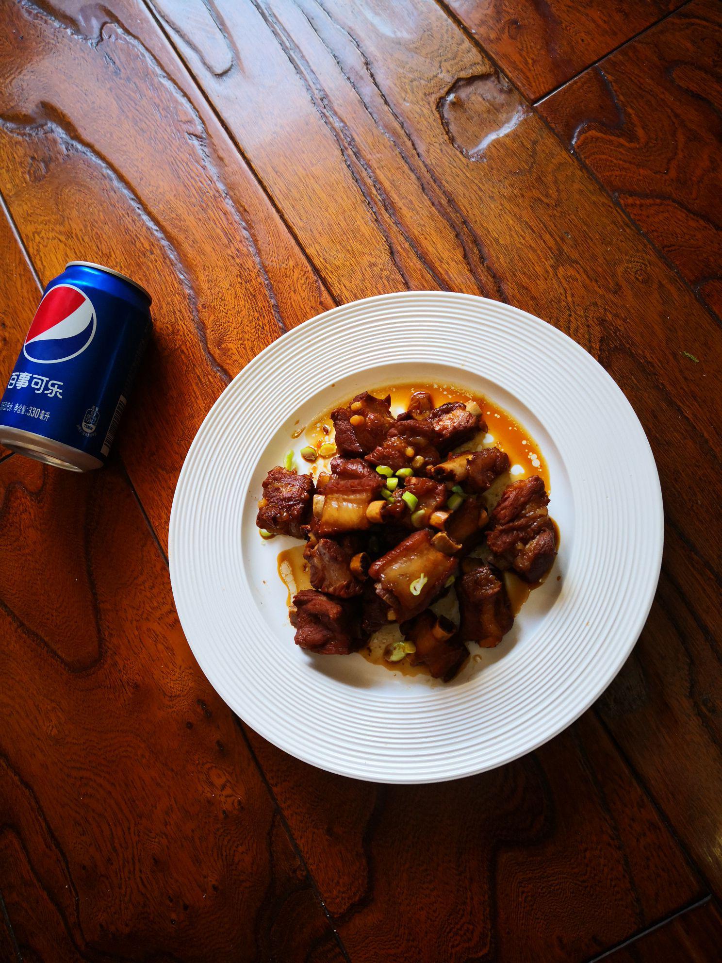 可樂排骨的做法-家常味燉菜譜