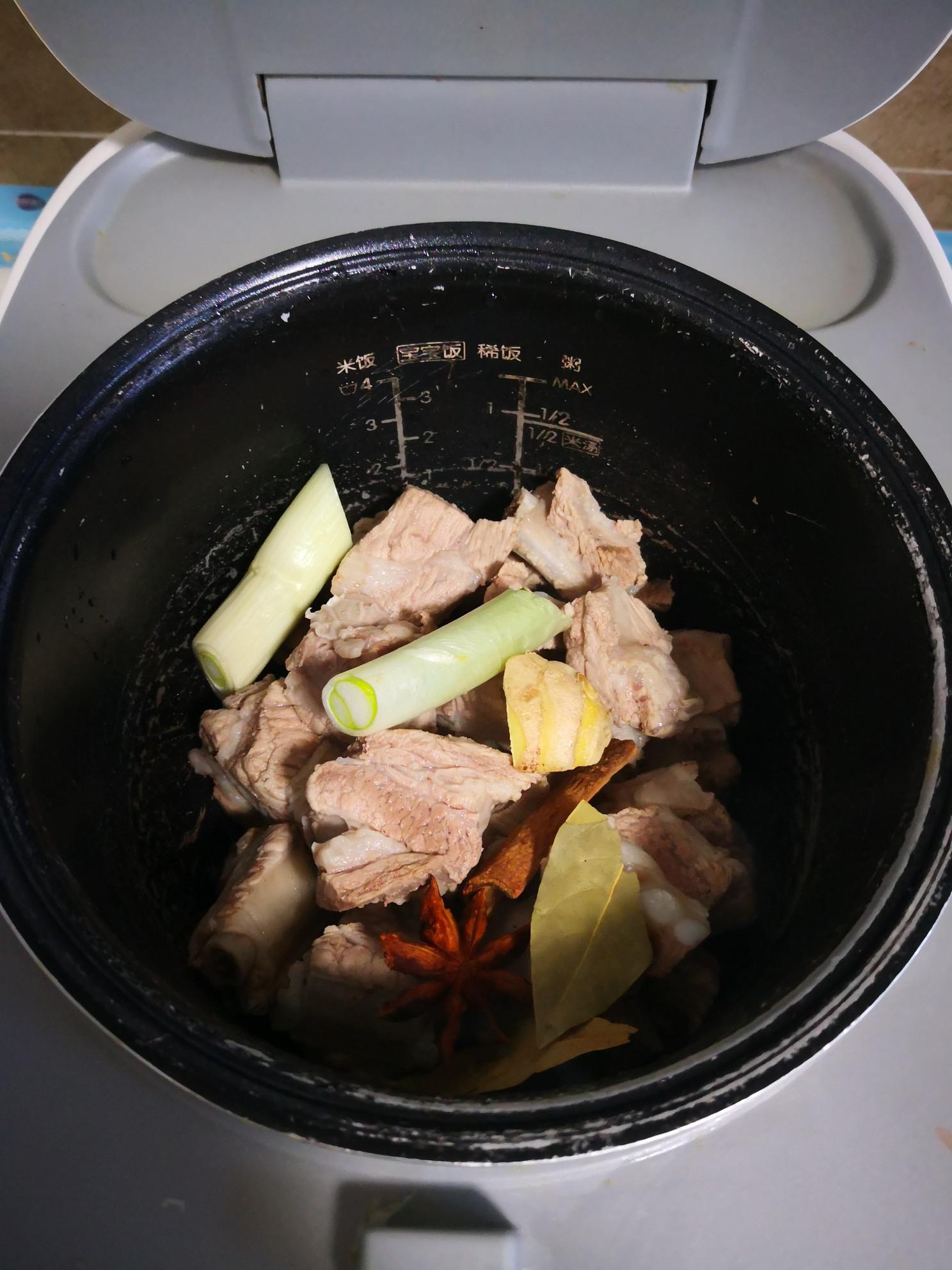 可樂排骨的做法-家常味燉菜譜