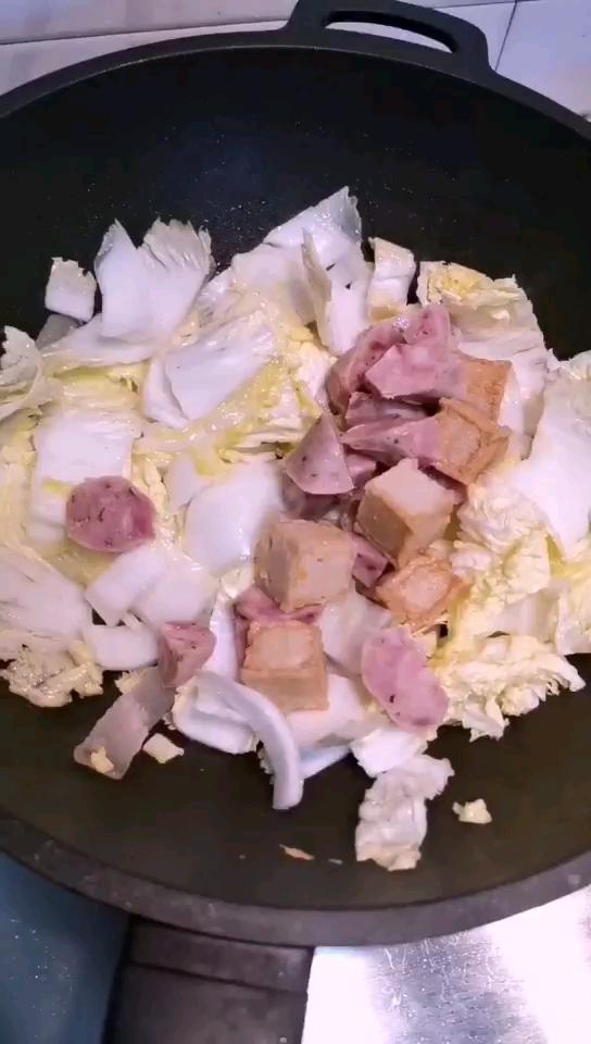 白菜粉絲煲的做法-家常味煮菜譜-易網健康養生網 白菜粉絲煲的做法-家常味煮菜譜