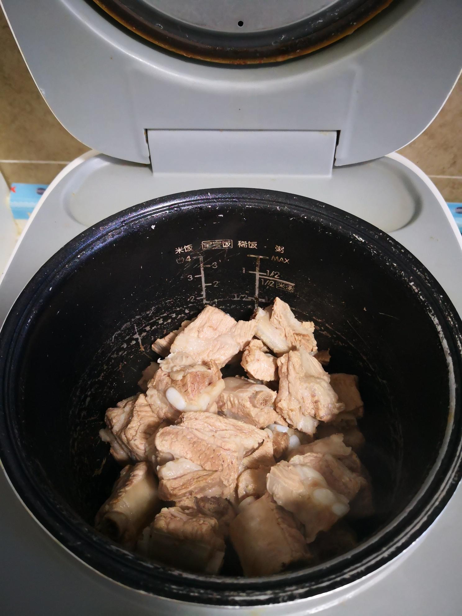 可樂排骨的做法-家常味燉菜譜