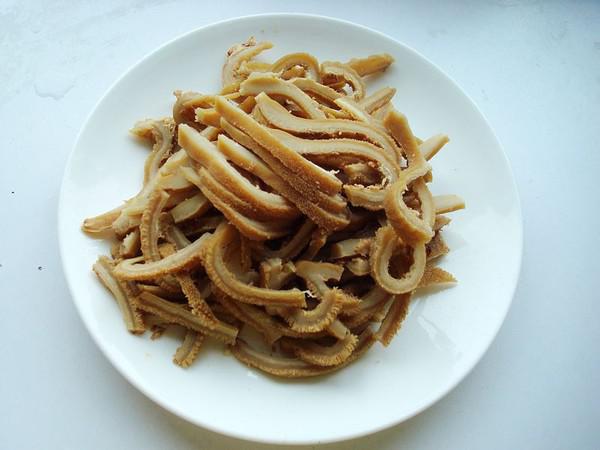 毛芹菜炒牛肚的做法-家常味炒菜譜