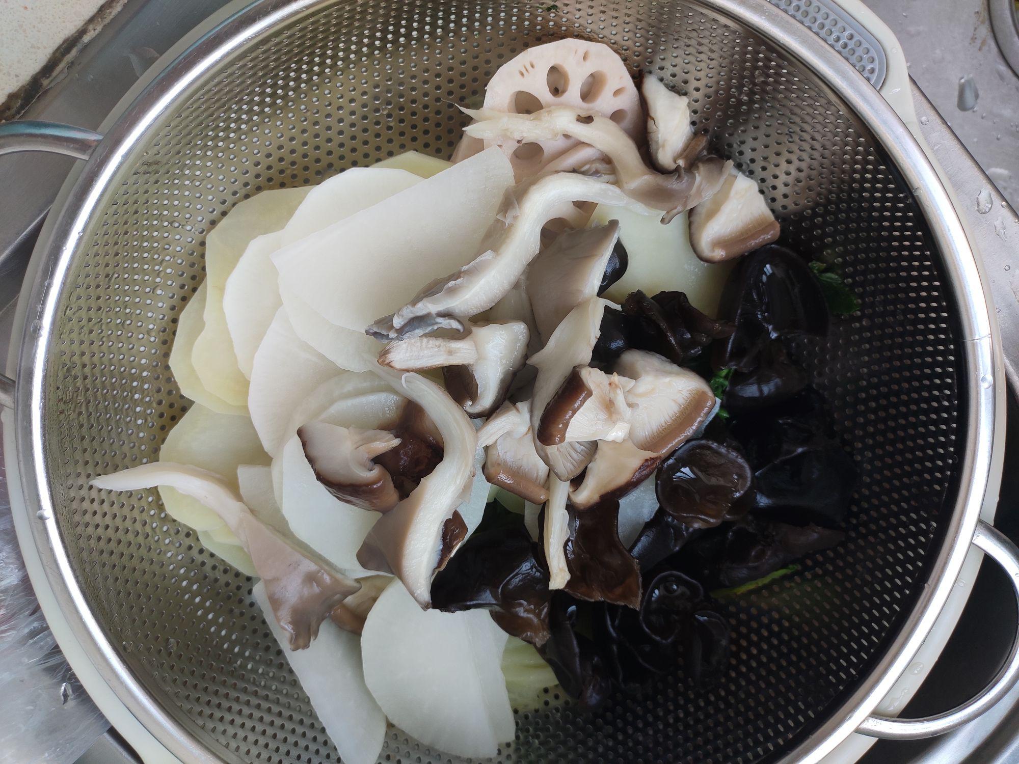 麻辣香鍋的做法-麻辣味煮菜譜