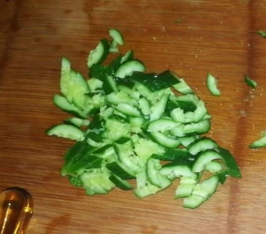 麻辣豆皮拌黃瓜的做法-酸辣味拌菜譜