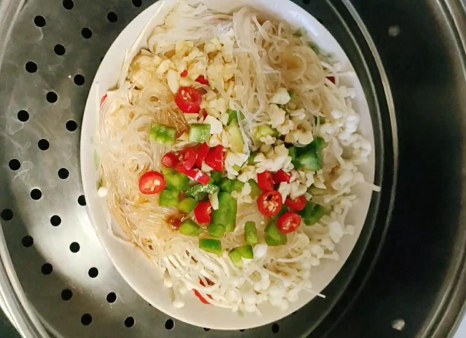 酸辣金針菇的做法-酸辣味蒸菜譜