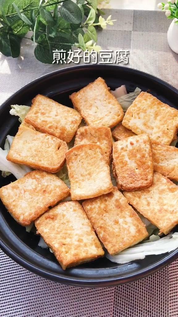 白菜燉豆腐的做法-家常味炒菜譜