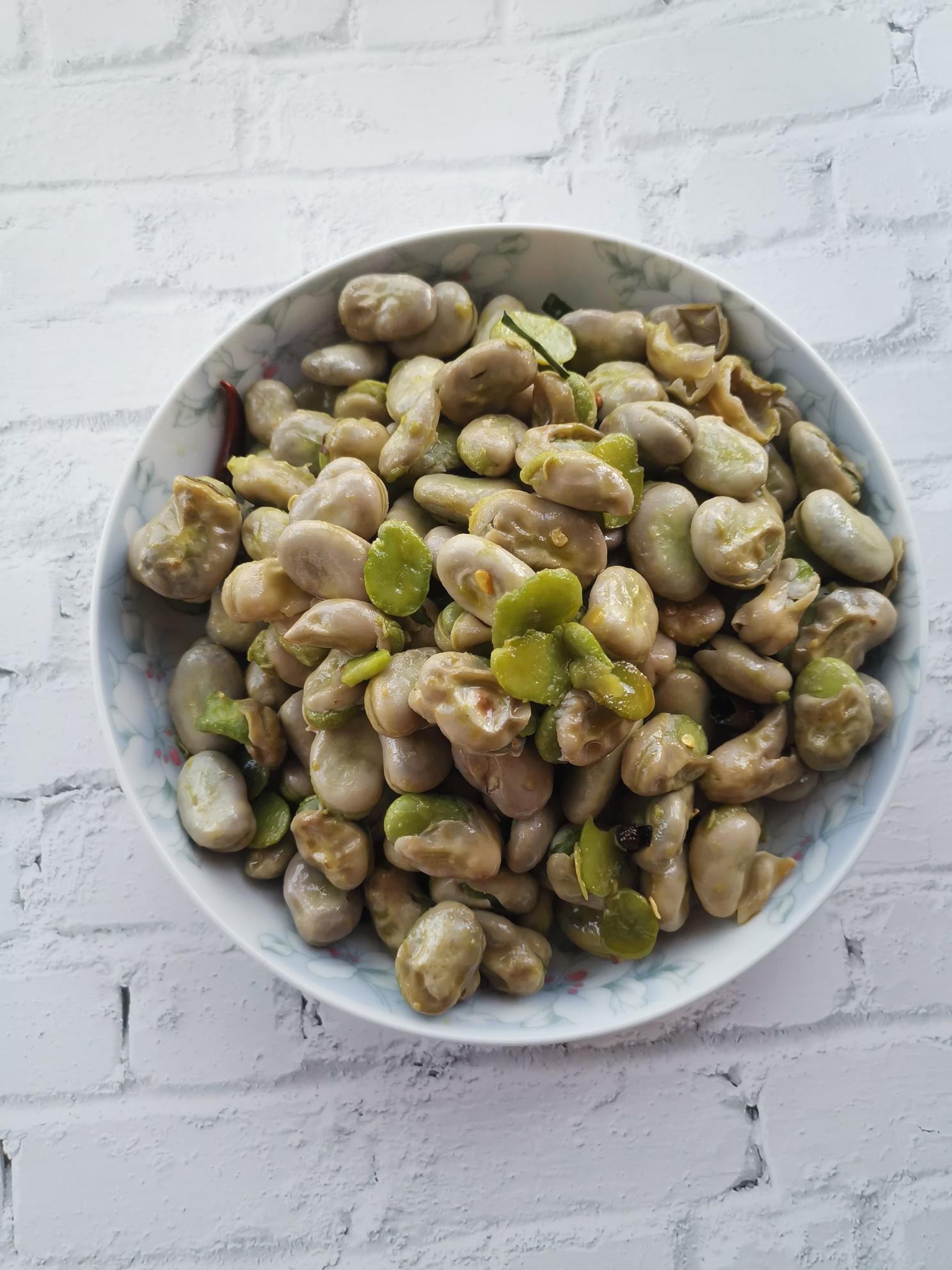 炒嫩蠶豆的做法-家常味炒菜譜