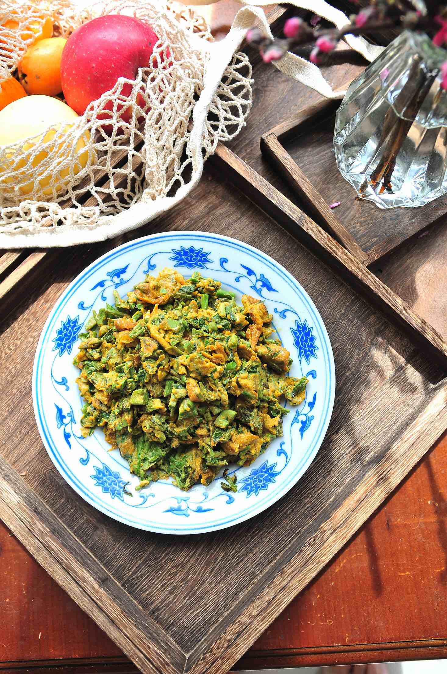 香椿頭炒雞蛋的做法-家常味炒菜譜