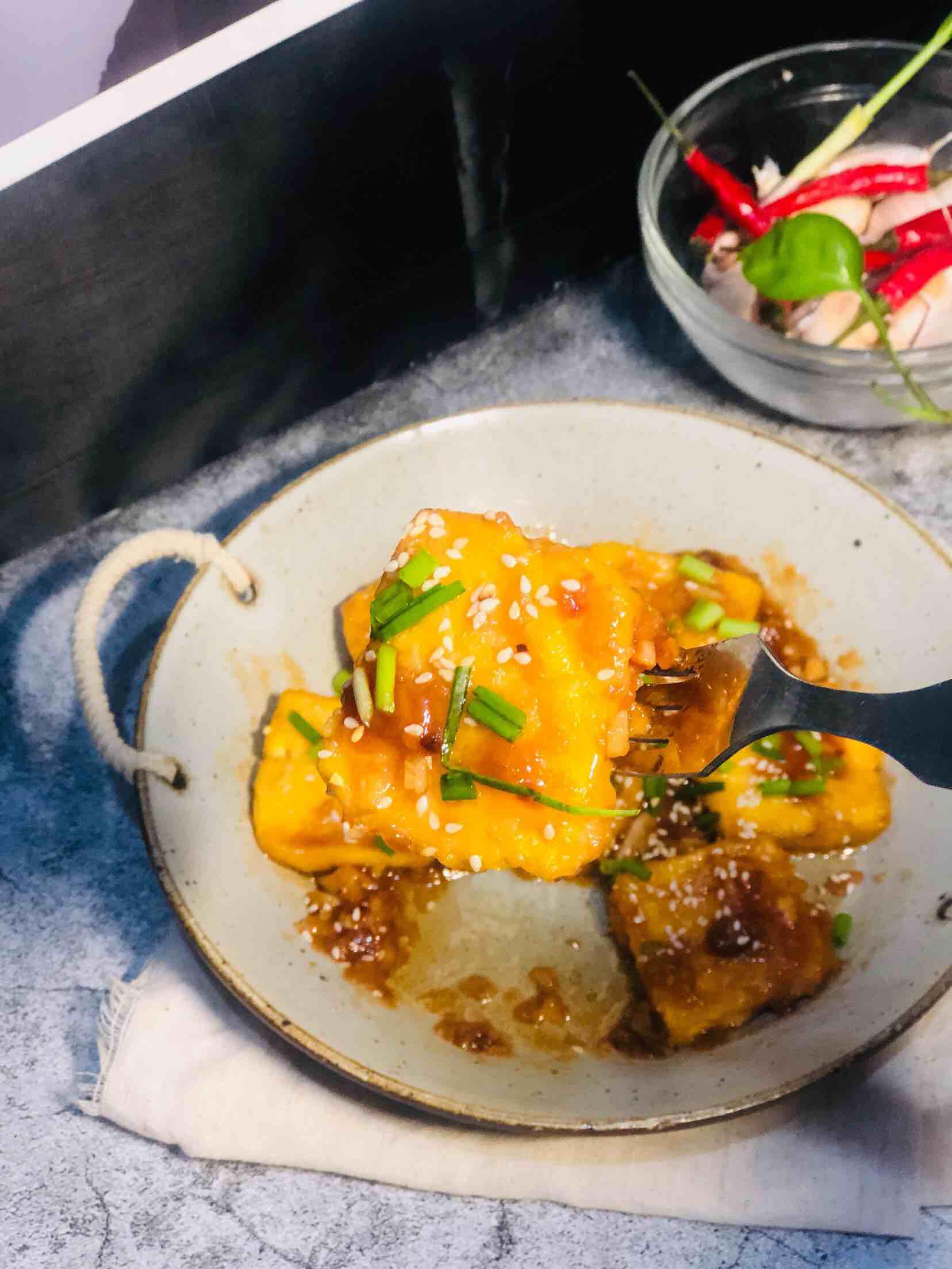 酸甜的脆皮豆腐的做法-酸甜味燒菜譜