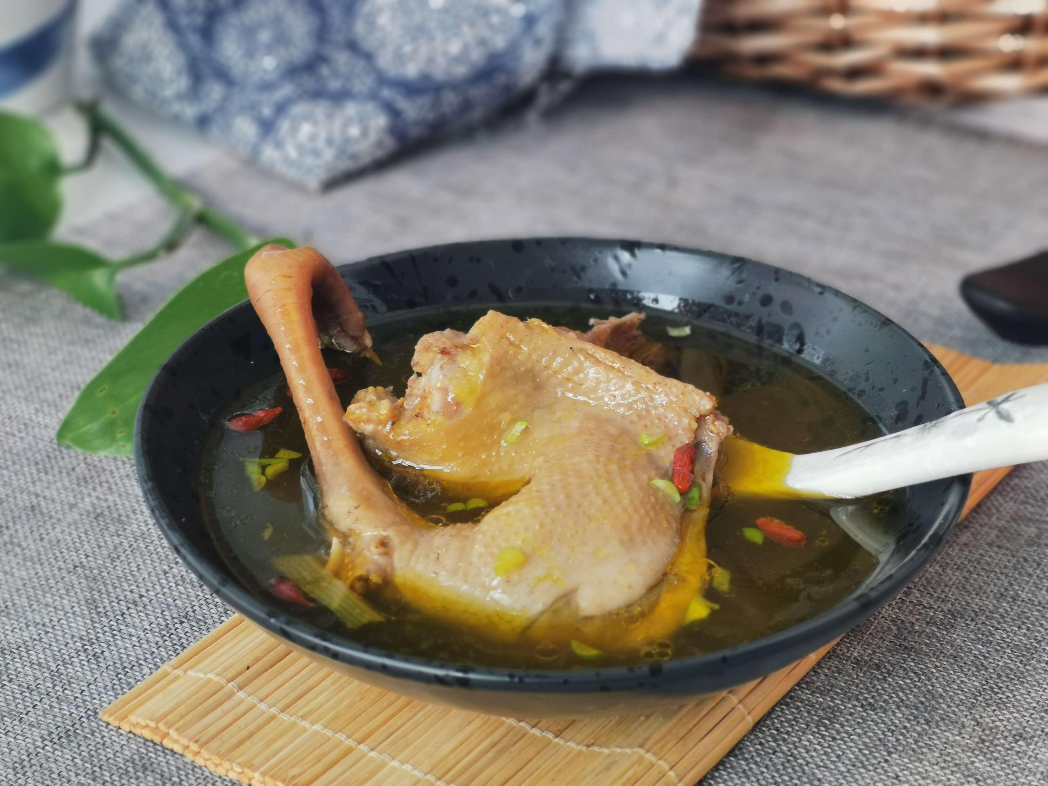 燉雞湯的做法-家常味燉菜譜