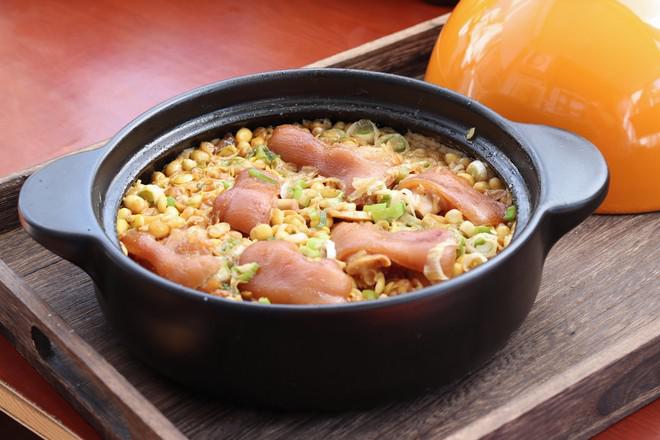 豬腳燉黃豆芽的做法-家常味燉菜譜