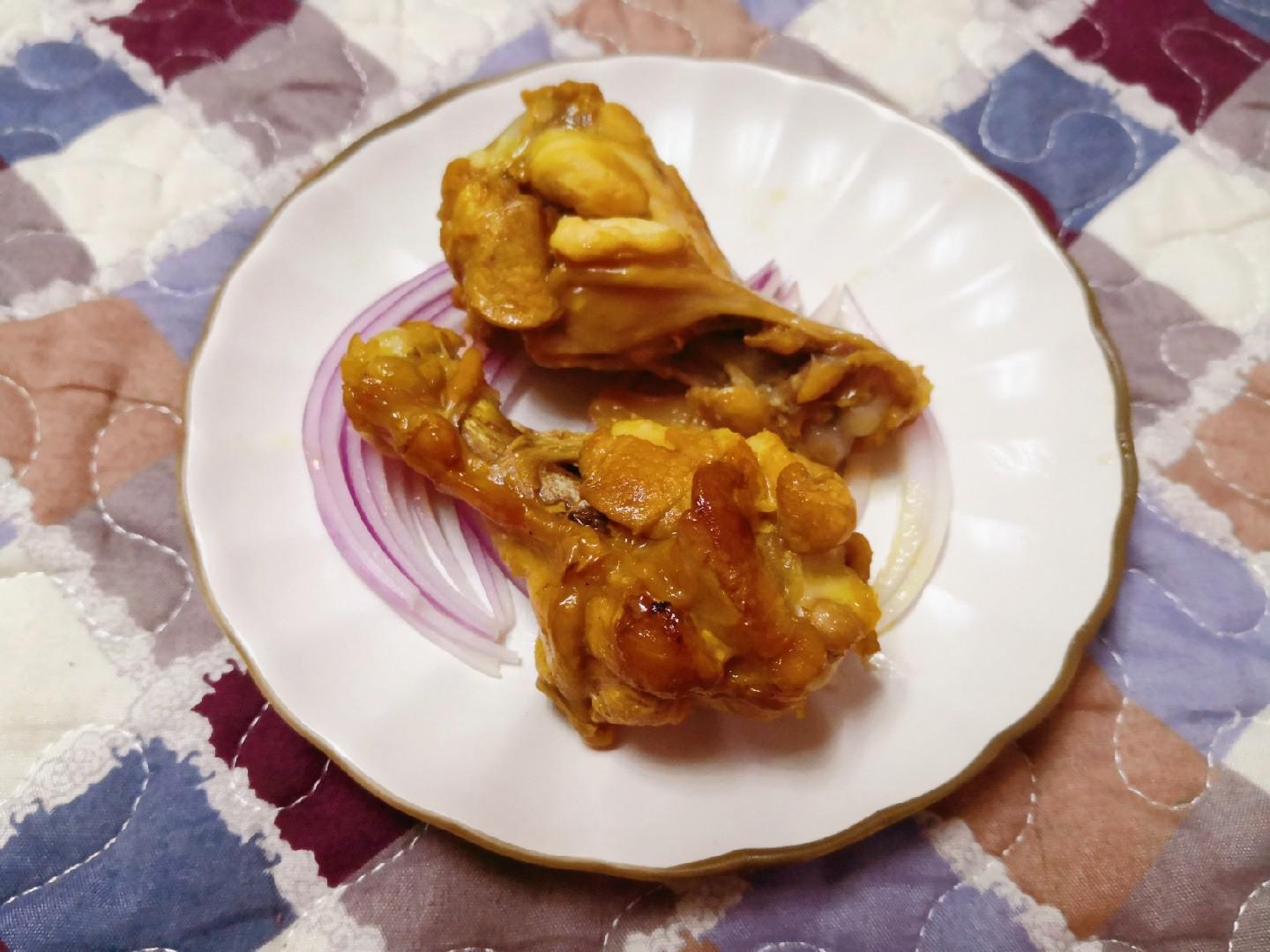 懶人版雞腿的做法-家常味煮菜譜