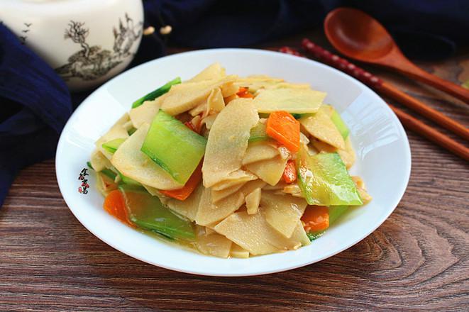 筍炒黃瓜片的做法-家常味炒菜譜