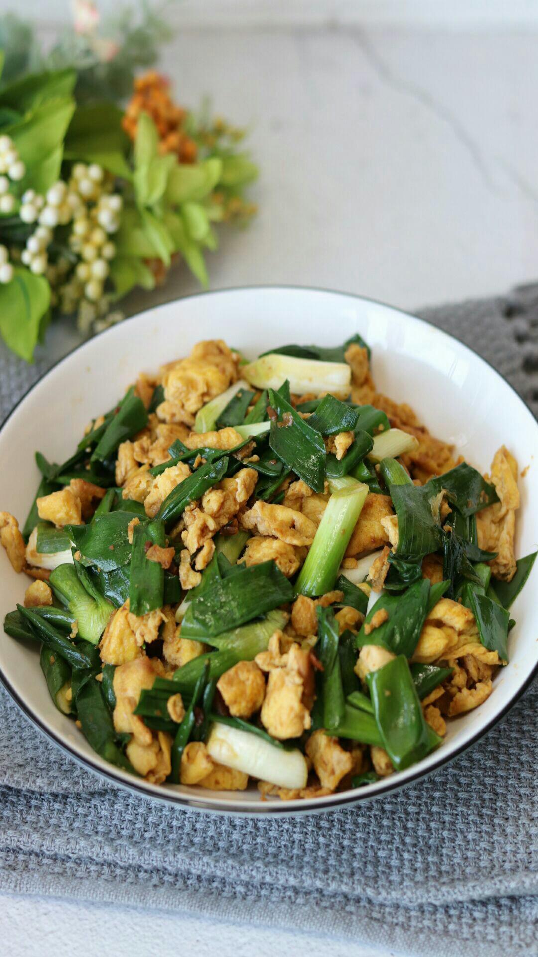 大蔥炒蛋的做法-醬香味炒菜譜