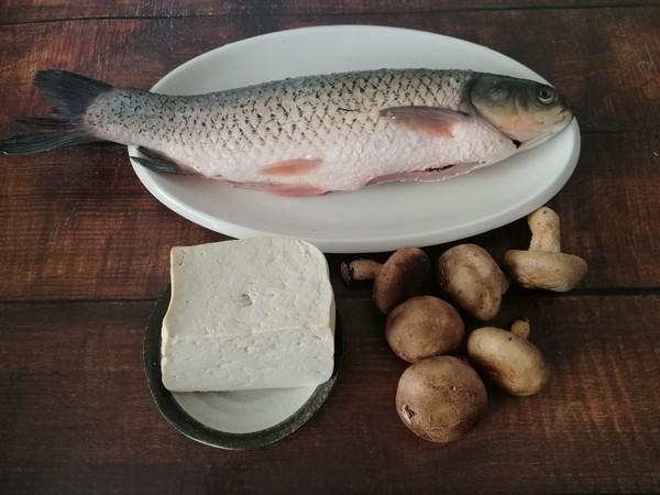 香菇豆腐燉草魚的做法-咸鮮味燉菜譜