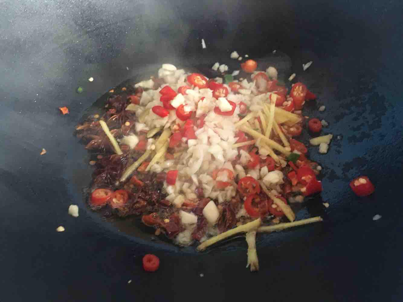 麻辣水煮魚的做法-香辣味煮菜譜