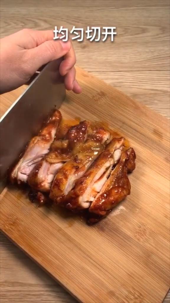 秘制雞腿肉的做法-咸鮮味燒菜譜