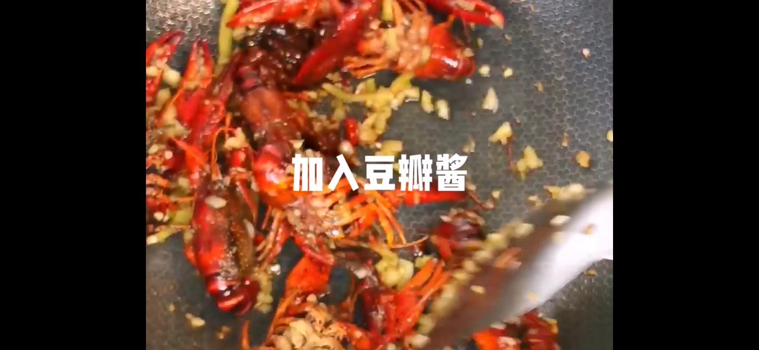 蒜蓉小龍蝦的做法-家常味炒菜譜