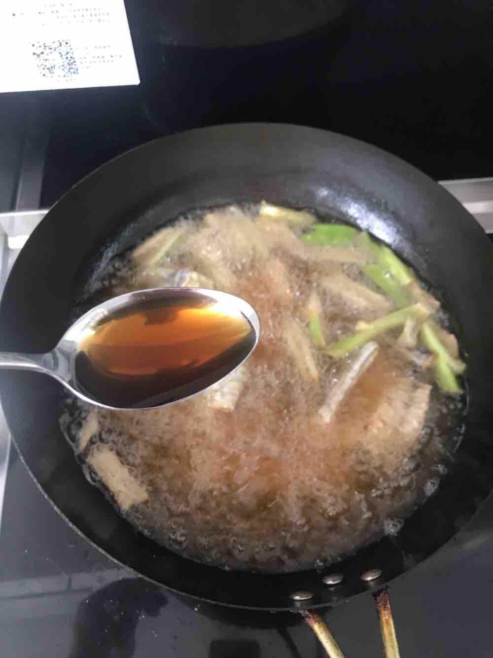 干炸刀魚的做法-咸鮮味炸菜譜