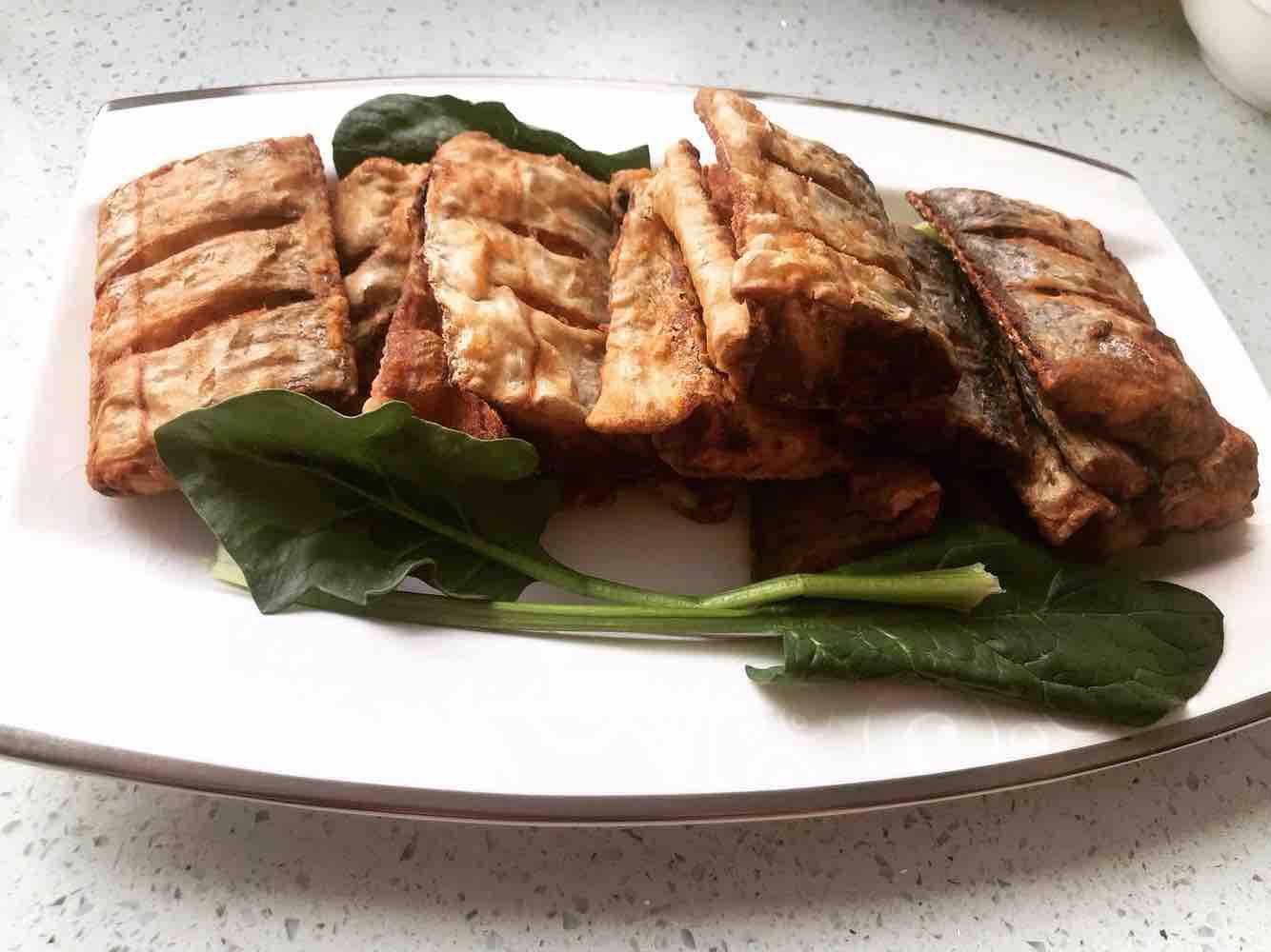 干炸刀魚的做法-咸鮮味炸菜譜