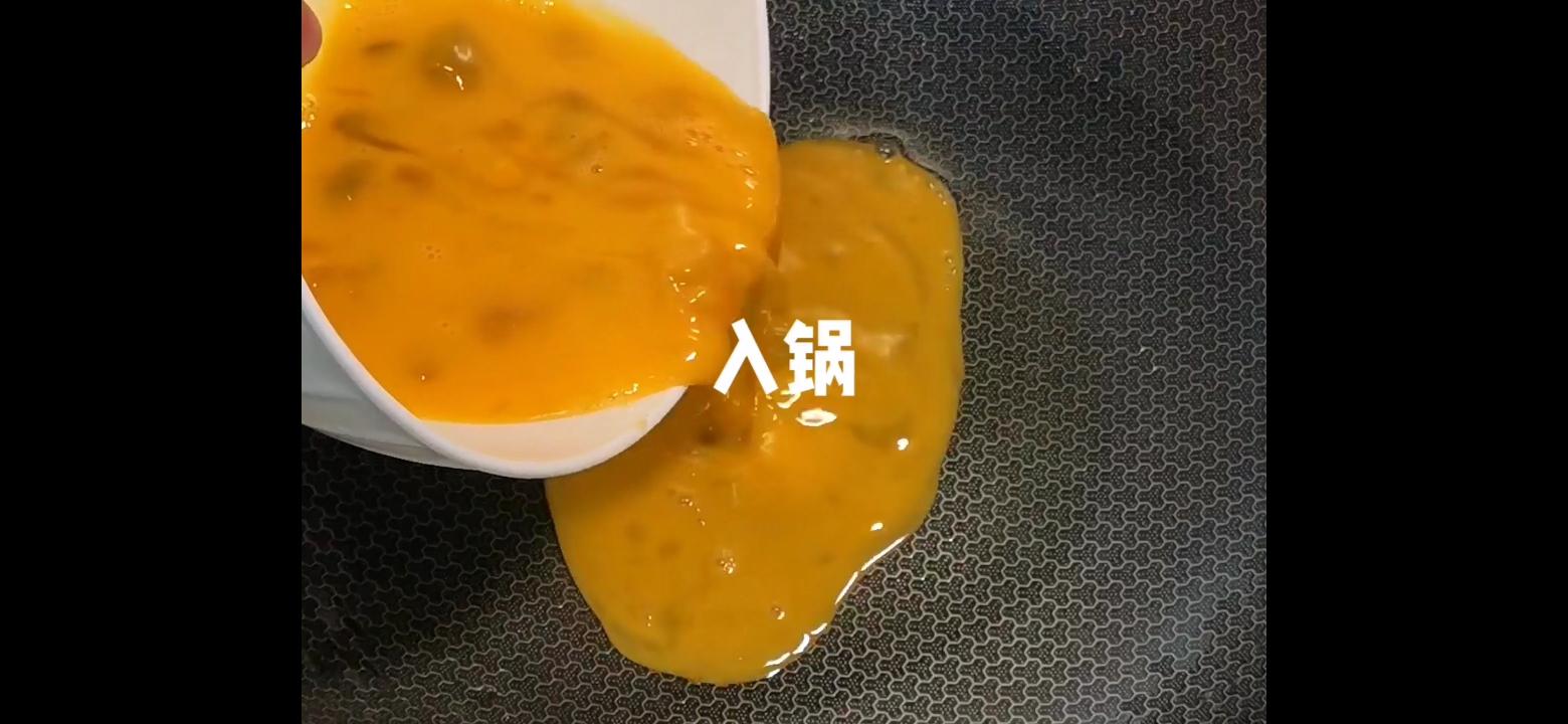 蛋炒榨菜的做法-家常味炒菜譜