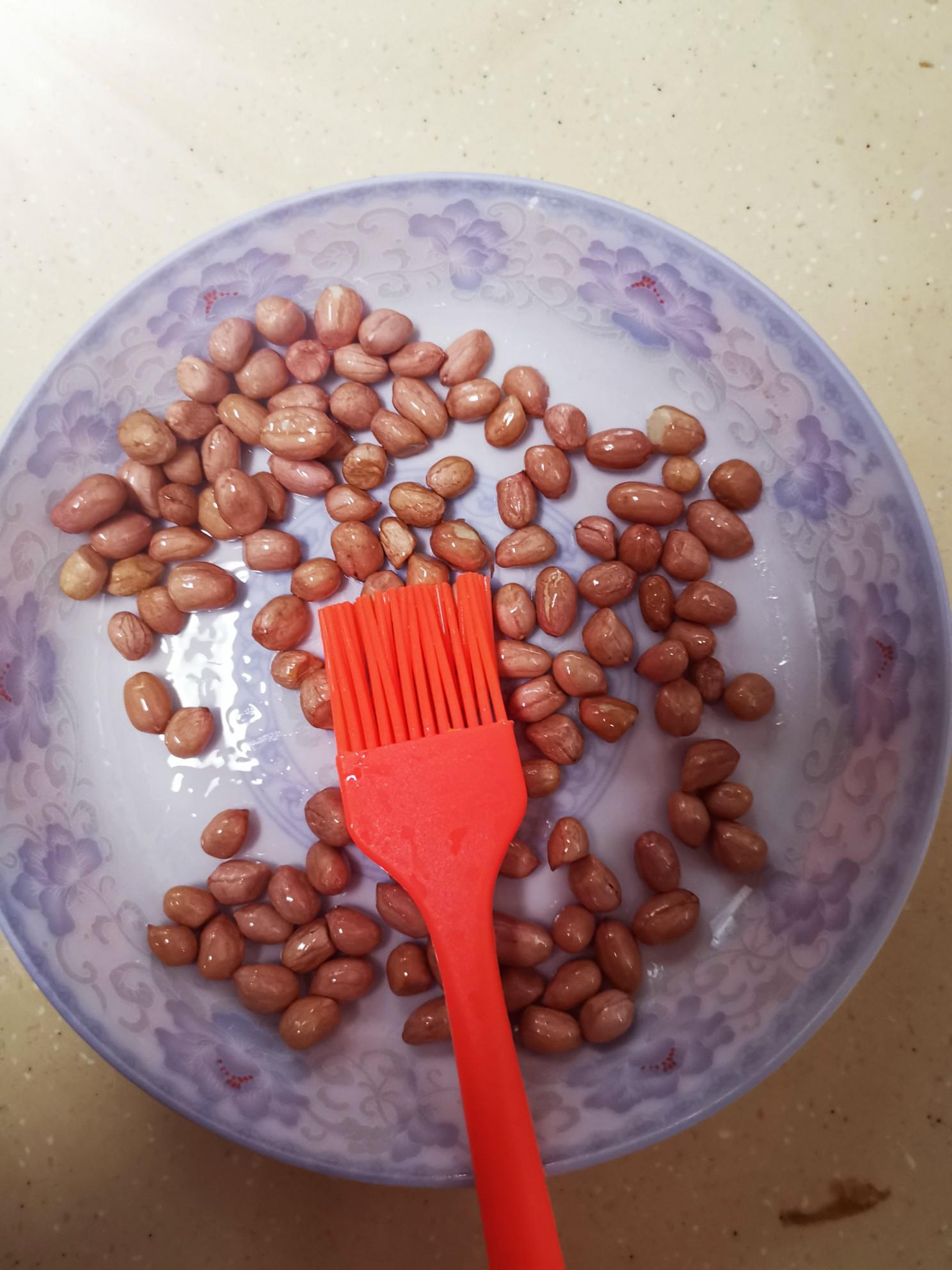 微波爐油炸花生米的做法-家常味微波菜譜