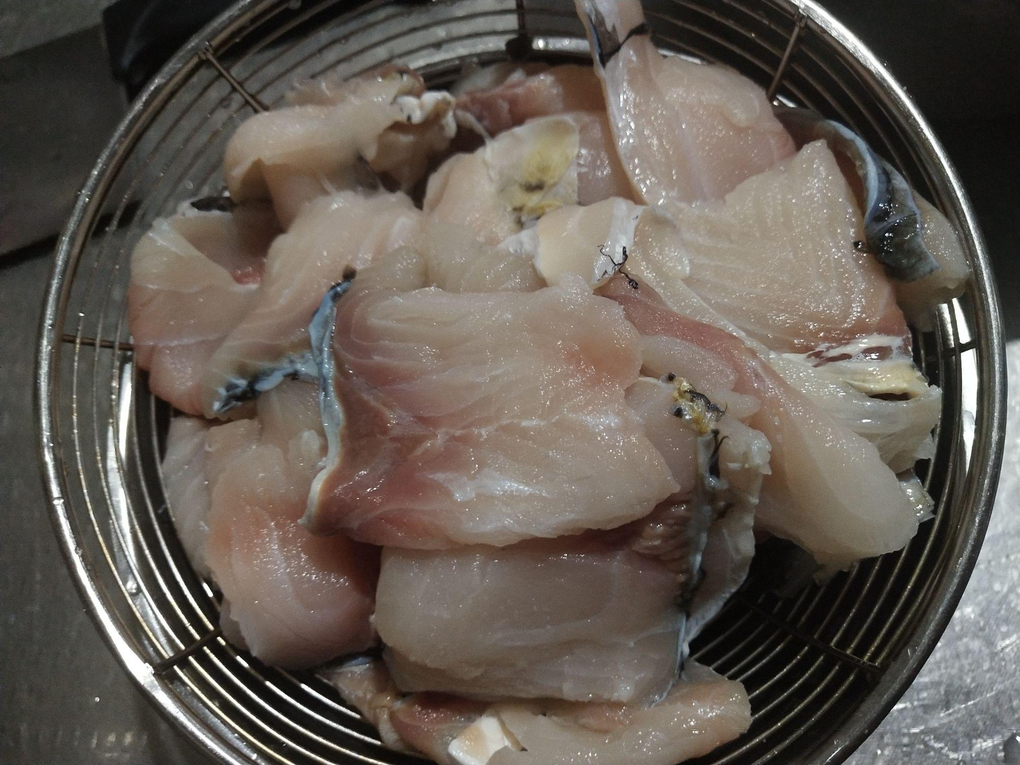 平菇燴魚片的做法-酸甜味燴菜譜