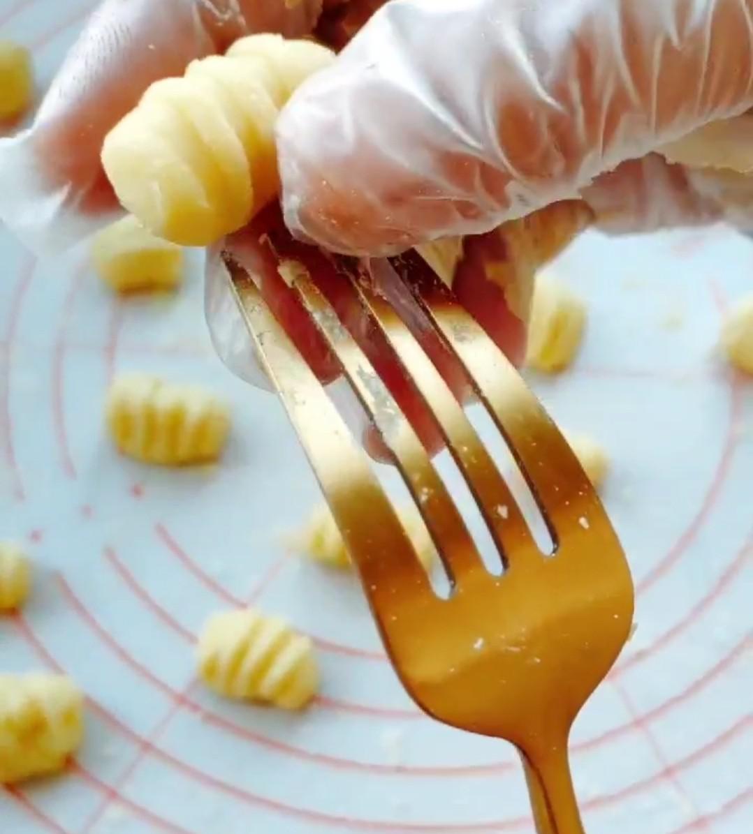 土豆團子（Gnocchi）的做法-其它口味煮菜譜