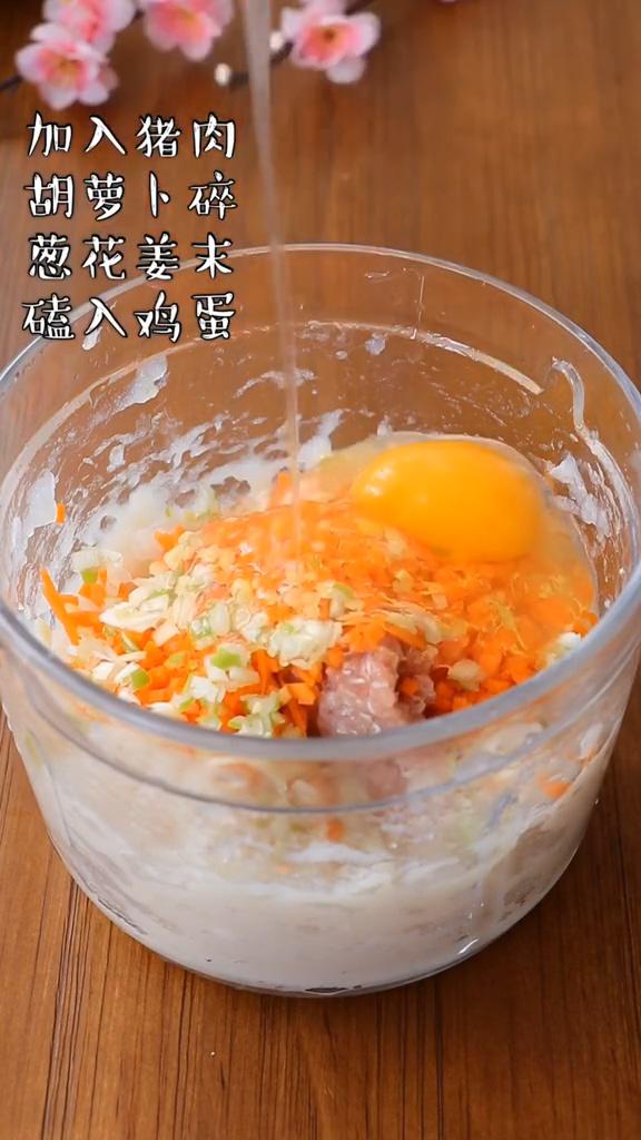 干炸鮮肉魚丸子的做法-咸鮮味炸菜譜