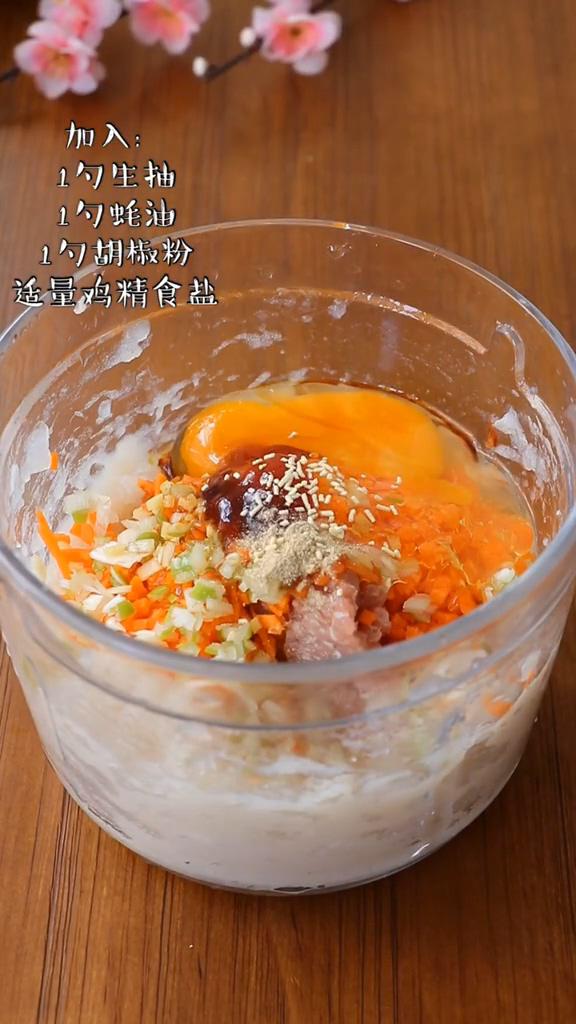 干炸鮮肉魚丸子的做法-咸鮮味炸菜譜