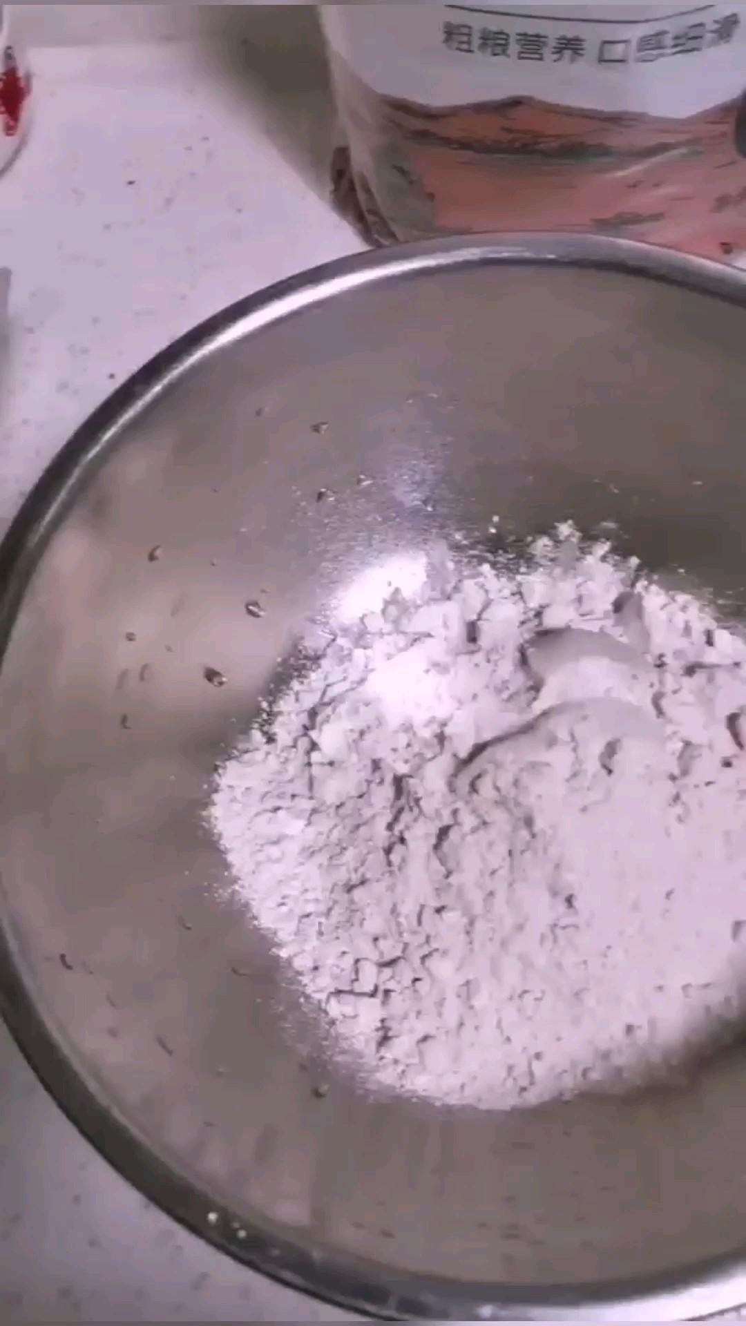 松茸菇炒螺旋莜面的做法-家常味炒菜譜