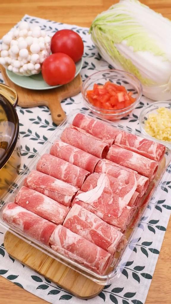 白菜肥牛鍋的做法-咸鮮味燉菜譜-易網<a href=http://m.henggaotouzi.com/ target=_blank class=infotextkey>健康養生</a>網 白菜肥牛鍋的做法-咸鮮味燉菜譜