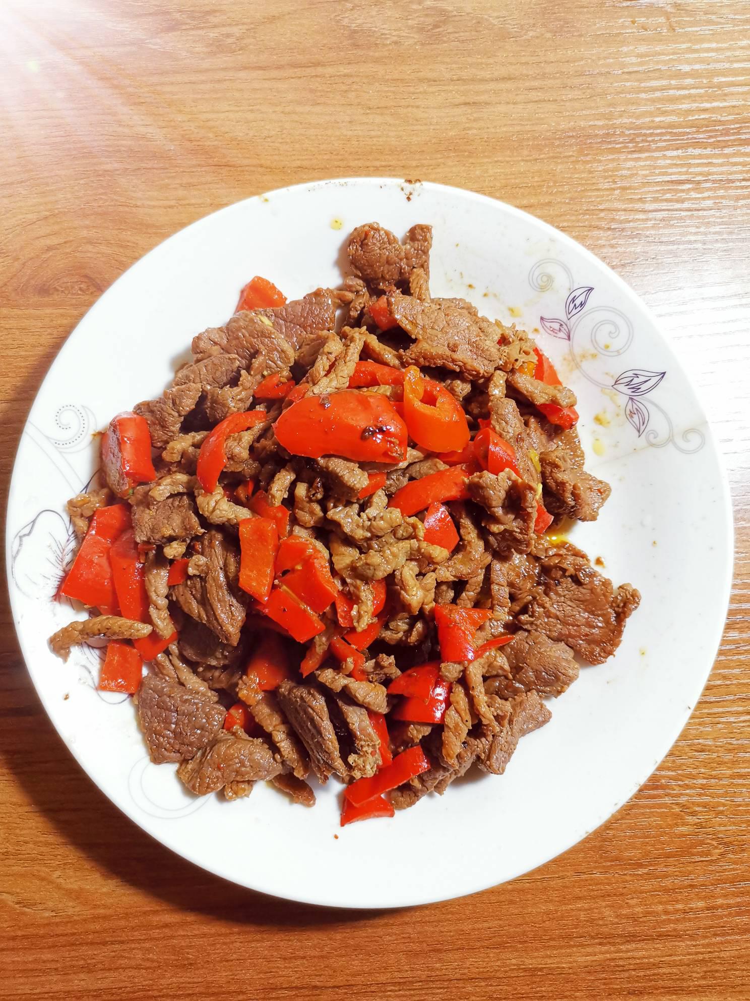 甜椒炒牛肉的做法-家常味炒菜譜