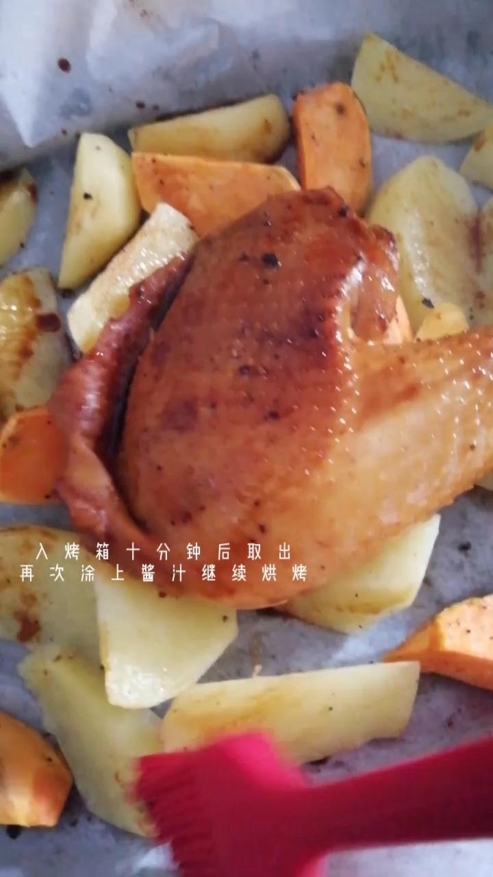 快手烤箱菜集合之烤脆皮雞腿（含薯塊）的做法-家常味烤菜譜