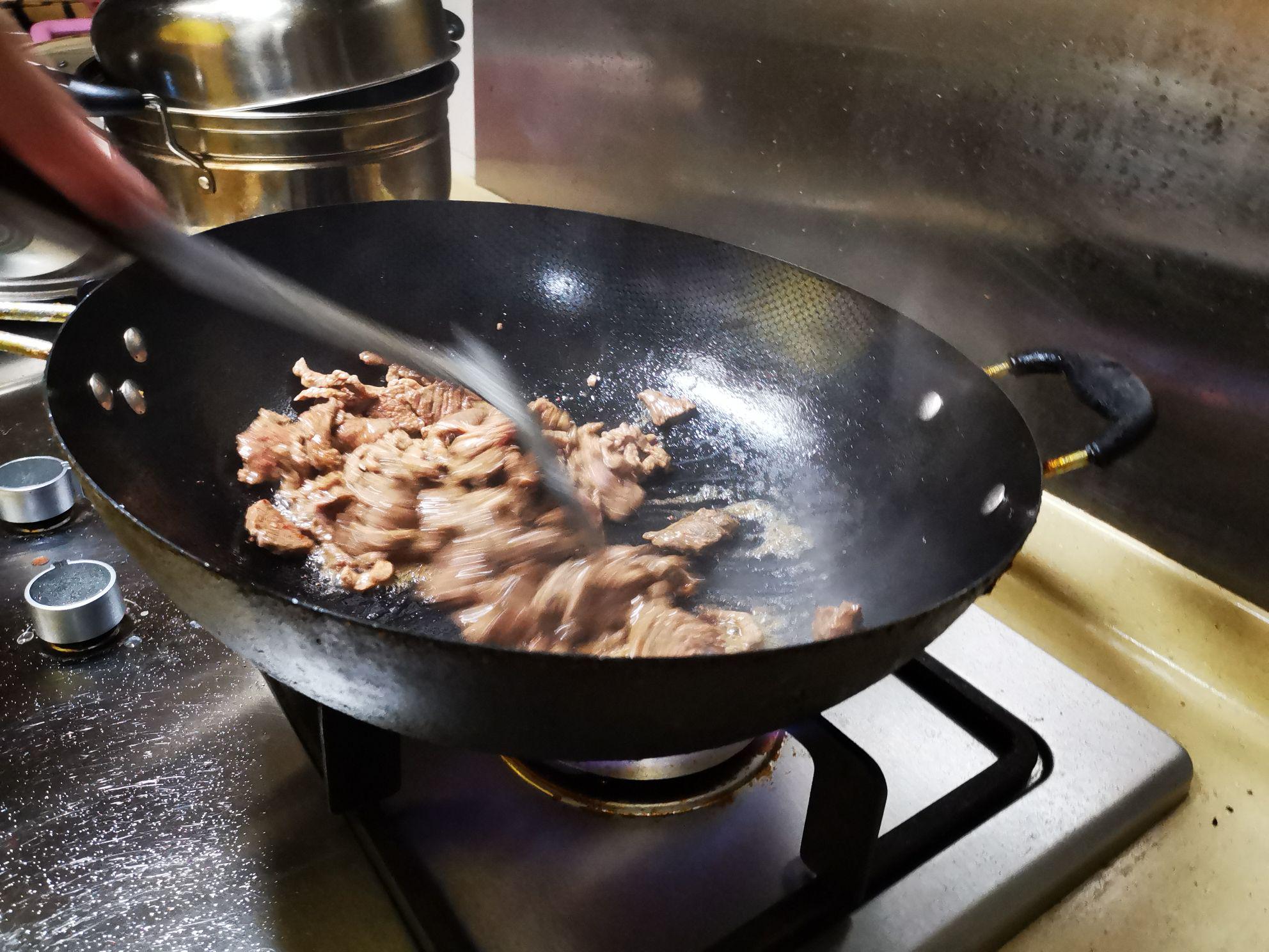 甜椒炒牛肉的做法-家常味炒菜譜