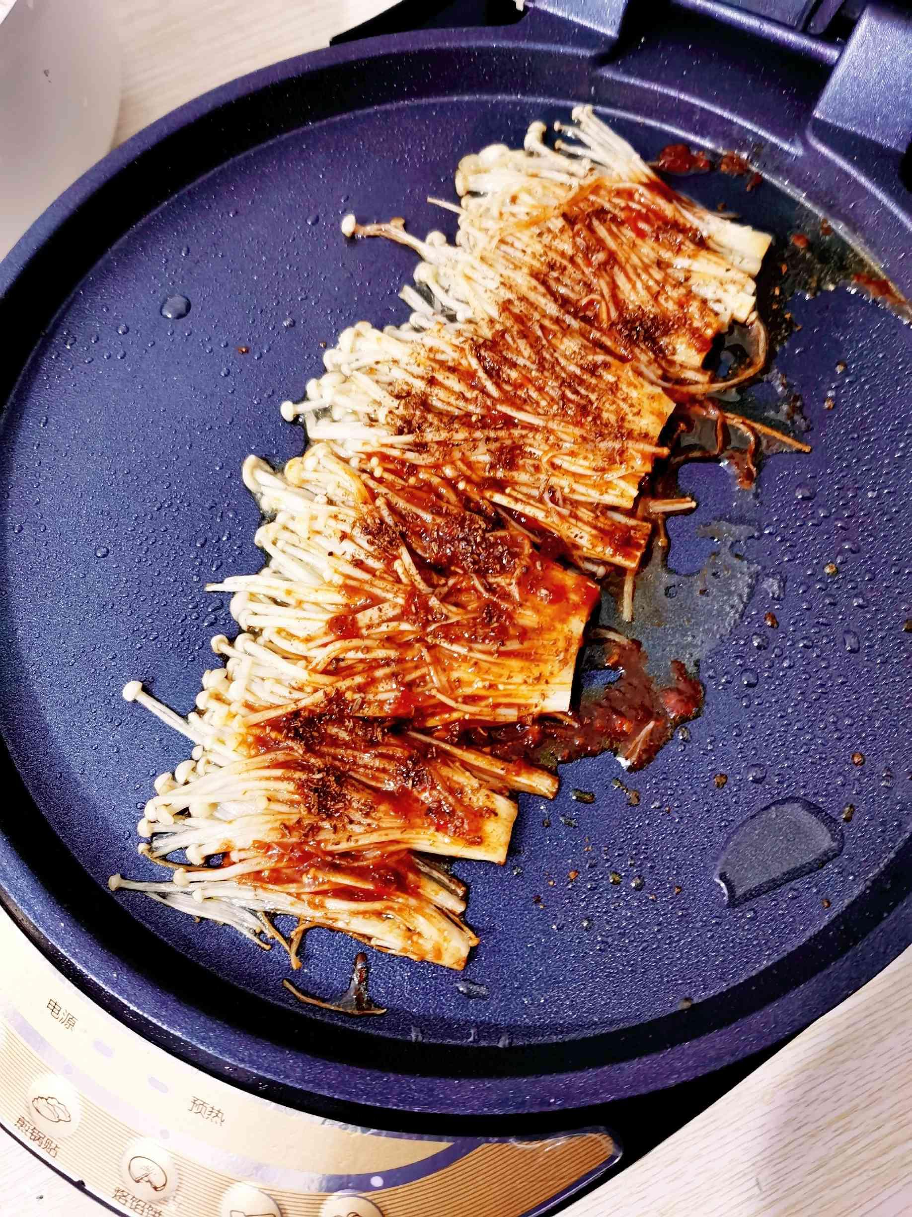 蒜蓉烤金針菇的做法-蒜香味烤菜譜