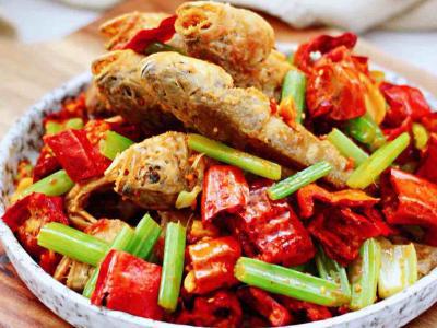 香脆椒干煸黃花魚(yú)的做法-香辣味干煸菜譜