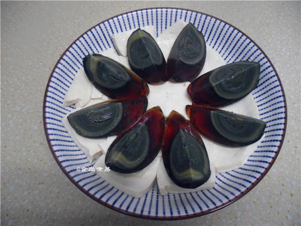 皮蛋蒸豆腐的做法-麻辣味蒸菜譜-易網(wǎng)健康養(yǎng)生網(wǎng) 皮蛋蒸豆腐的做法-麻辣味蒸菜譜