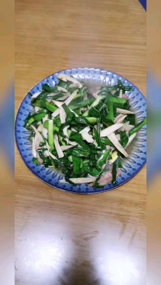 大蒜炒春筍的做法-家常味炒菜譜