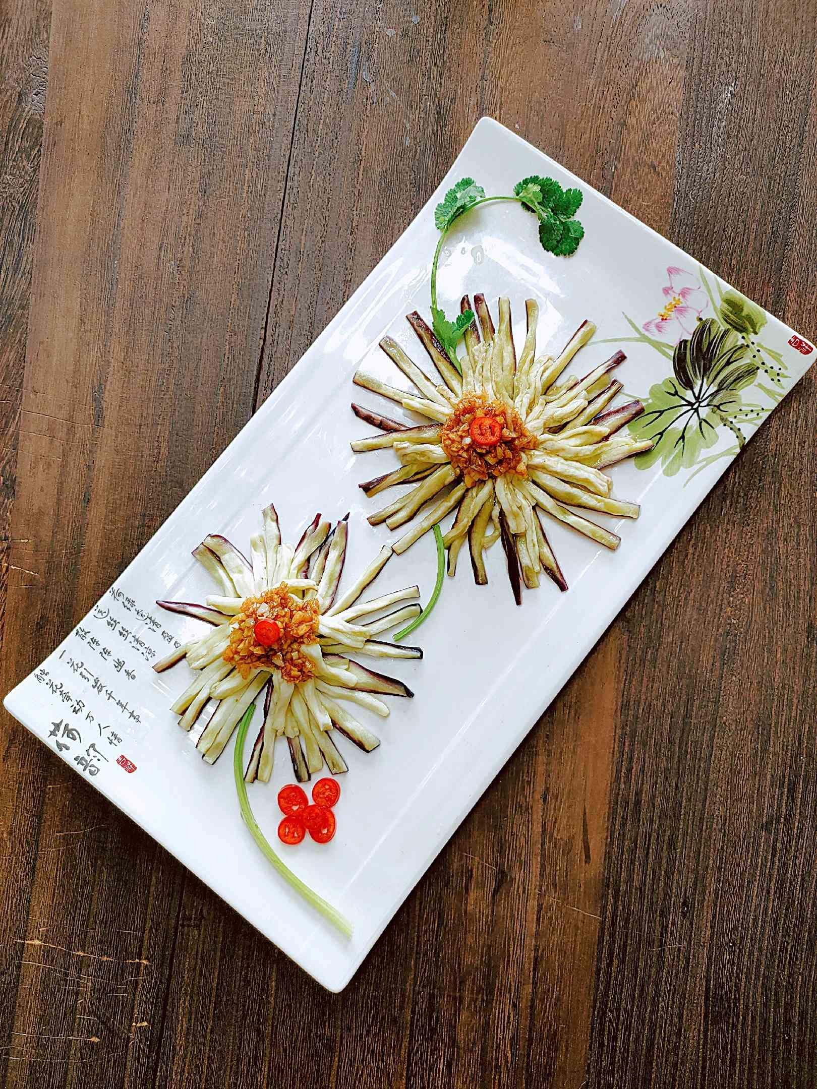 菊花茄子的做法-蒜香味蒸菜譜