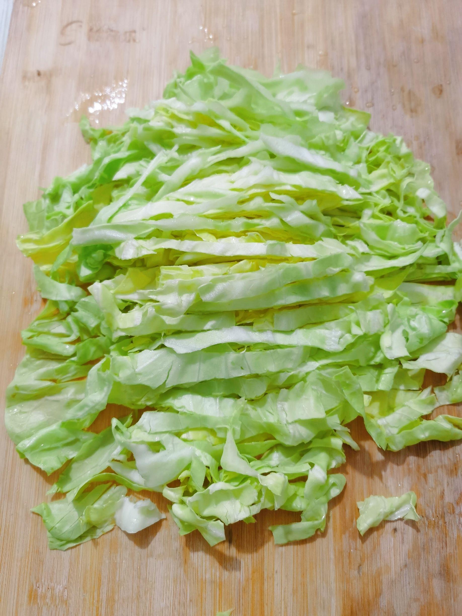 爆炒甘藍(lán)的做法-咸鮮味炒菜譜-易網(wǎng)健康養(yǎng)生網(wǎng) 爆炒甘藍(lán)的做法-咸鮮味炒菜譜