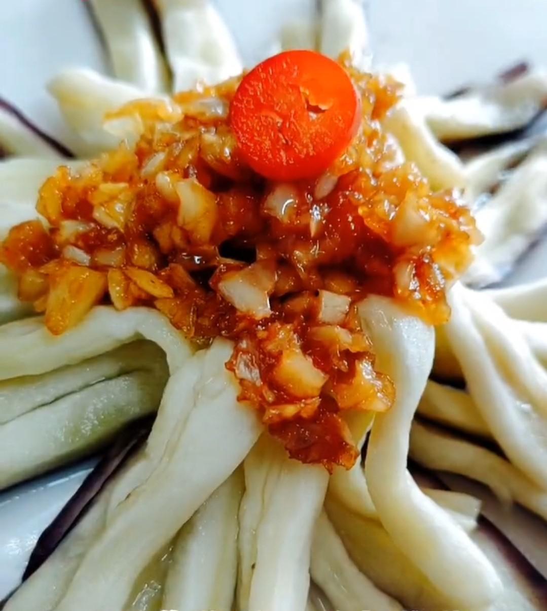 菊花茄子的做法-蒜香味蒸菜譜