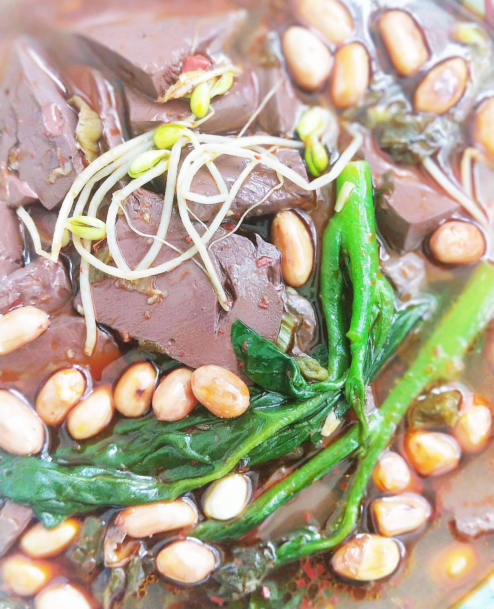 香辣豬紅湯的做法-香辣味煮菜譜