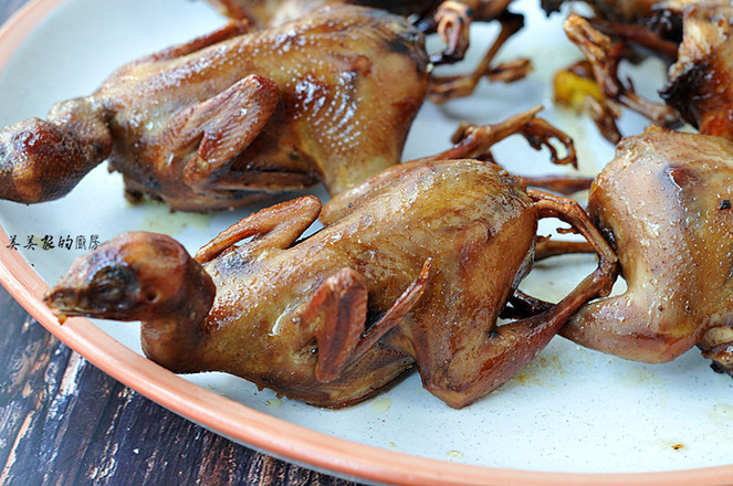 皮薄多汁的烤鵪鶉的做法-家常味烤菜譜